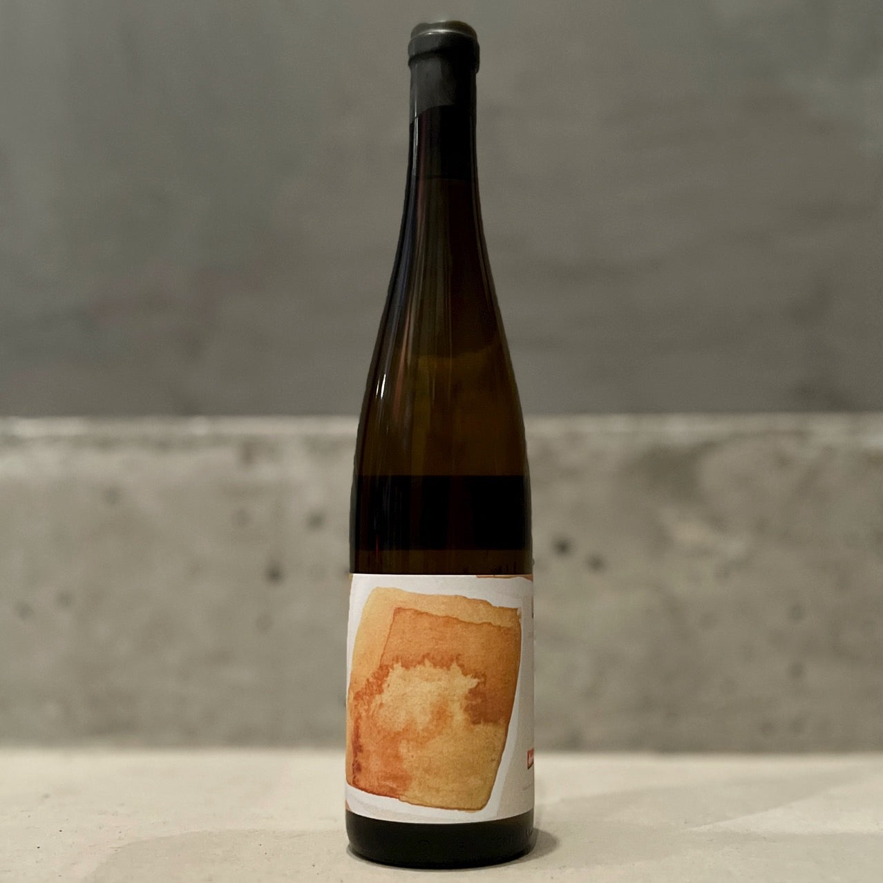 白)カルボニック・ゲルバームスカテラー 2023 / ニビル